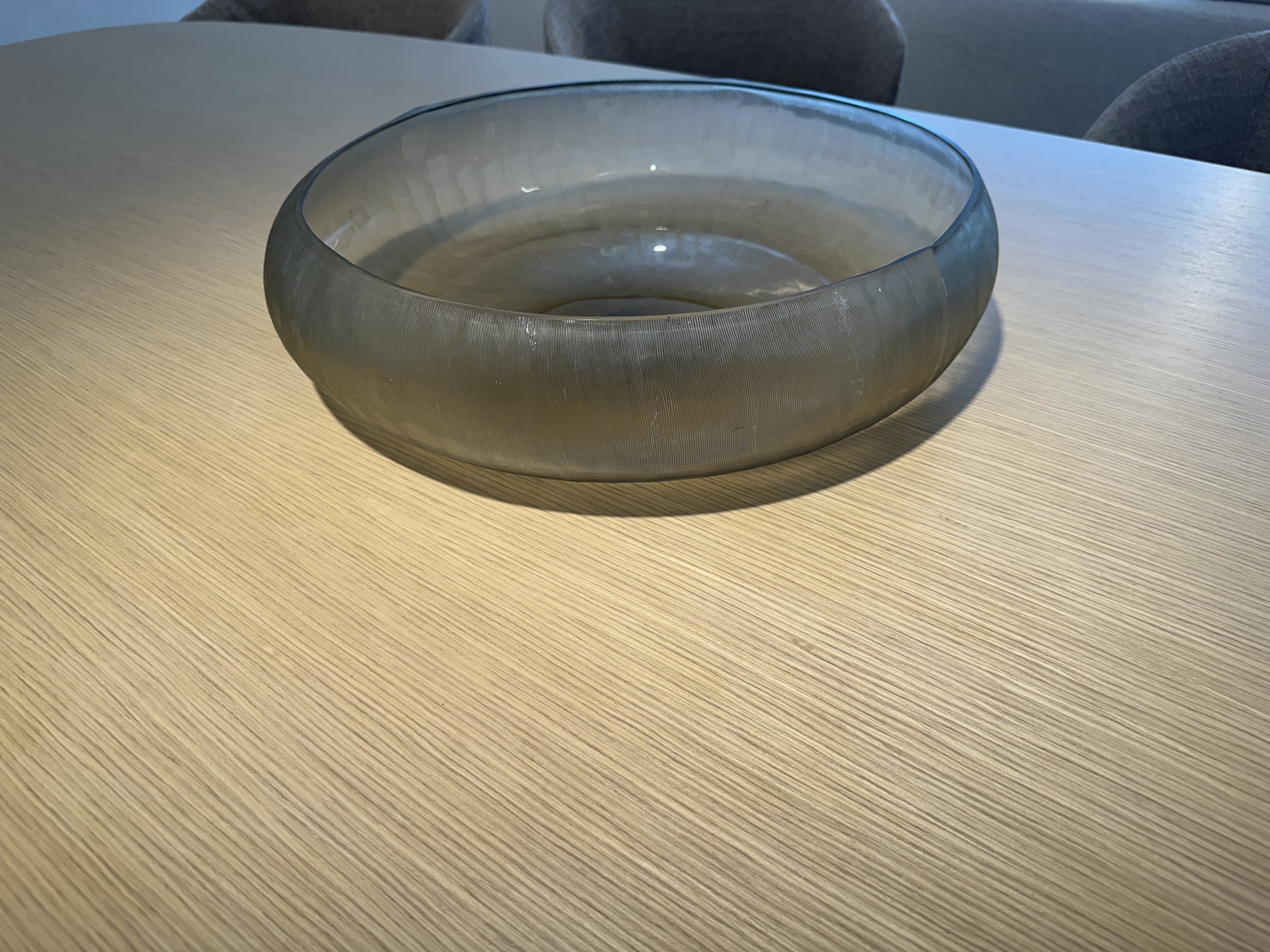 Guax- glazen schaal smokegrey