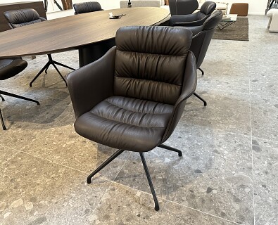 De Sede Zwitserland- 6 draaibare armstoelen in donker bruin leder -30%