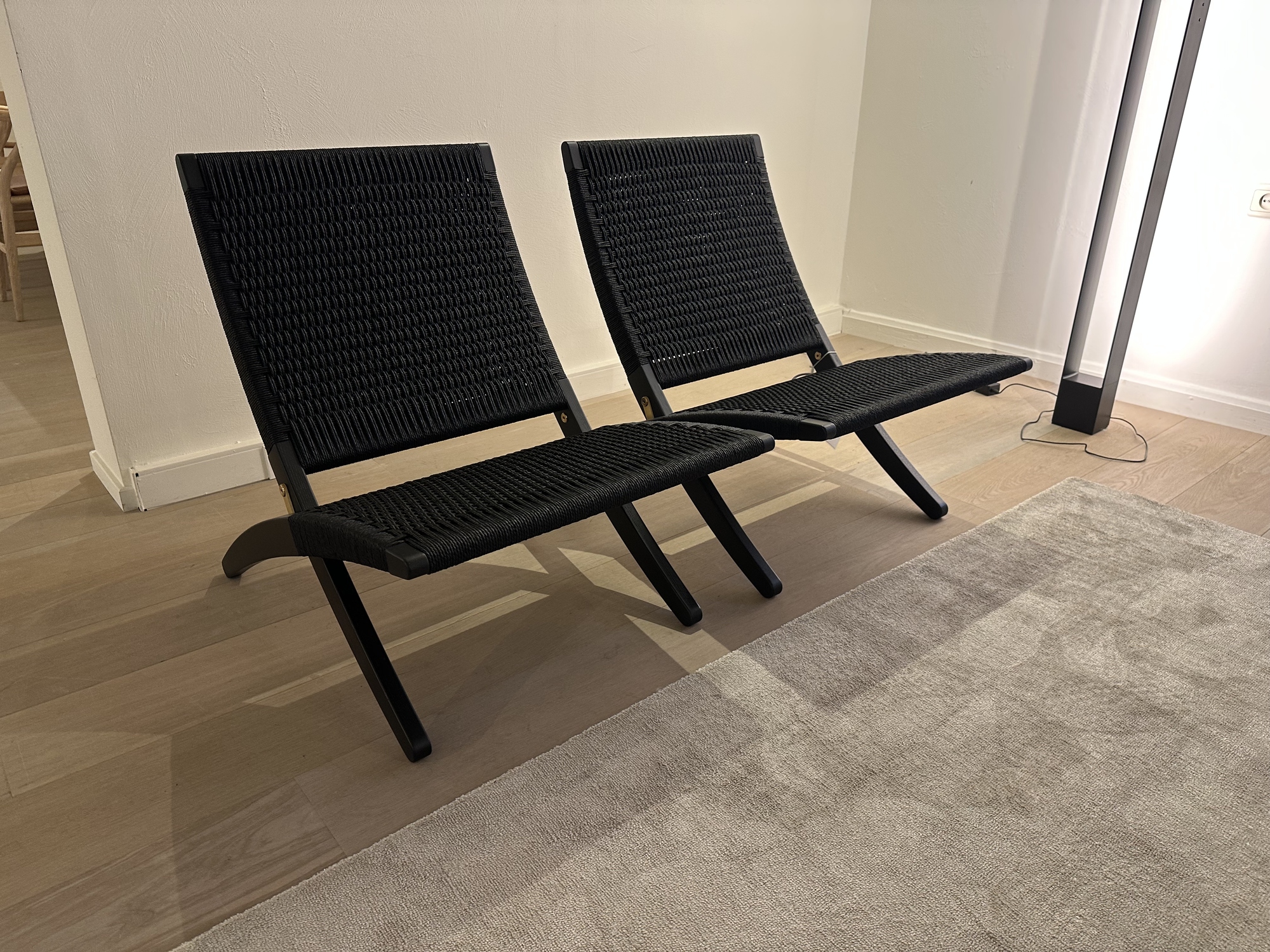 Carl Hansen- plooizetel Cuba in zwarte papierkoord