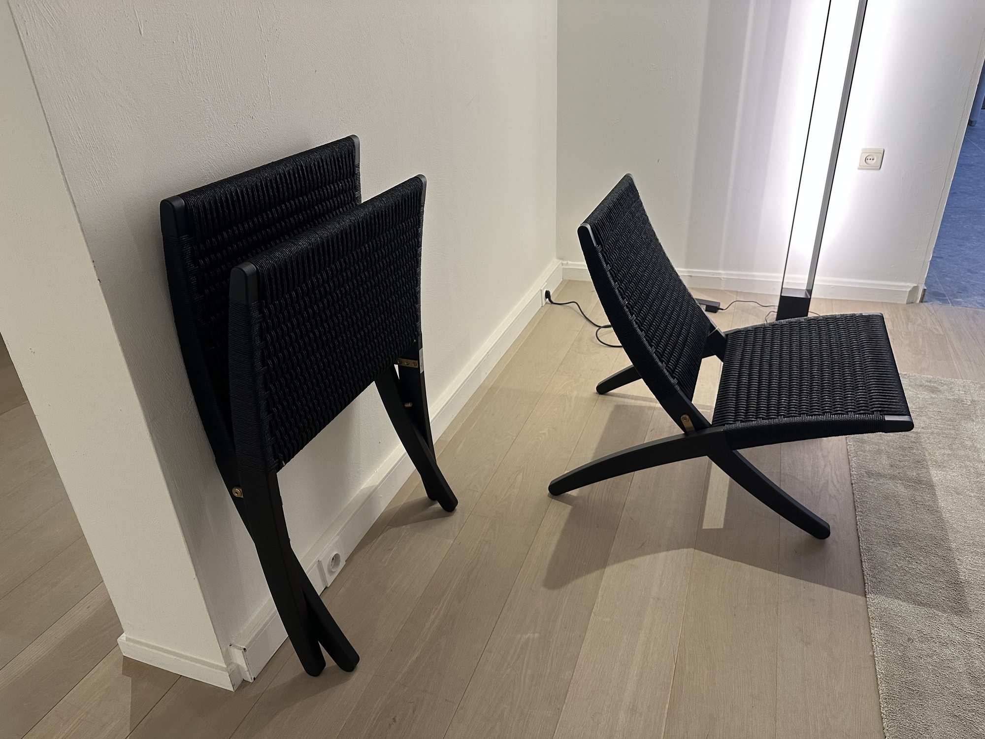 Carl Hansen- plooizetel Cuba in zwarte papierkoord