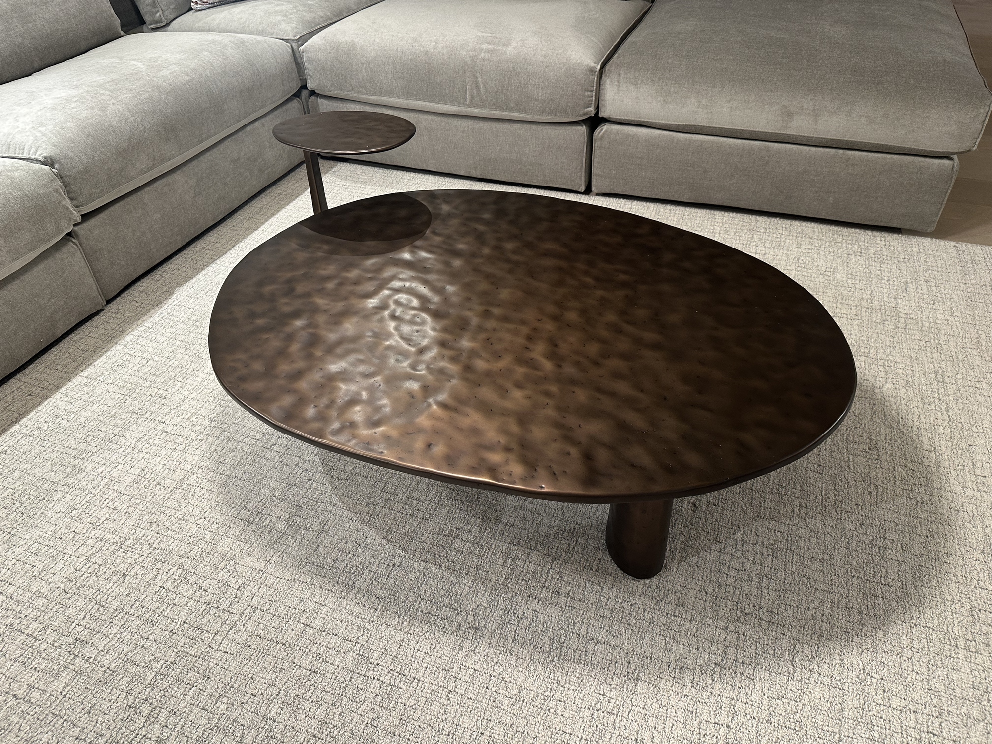 Linteloo-salontafel en bijzettafel Charles in alu brons
