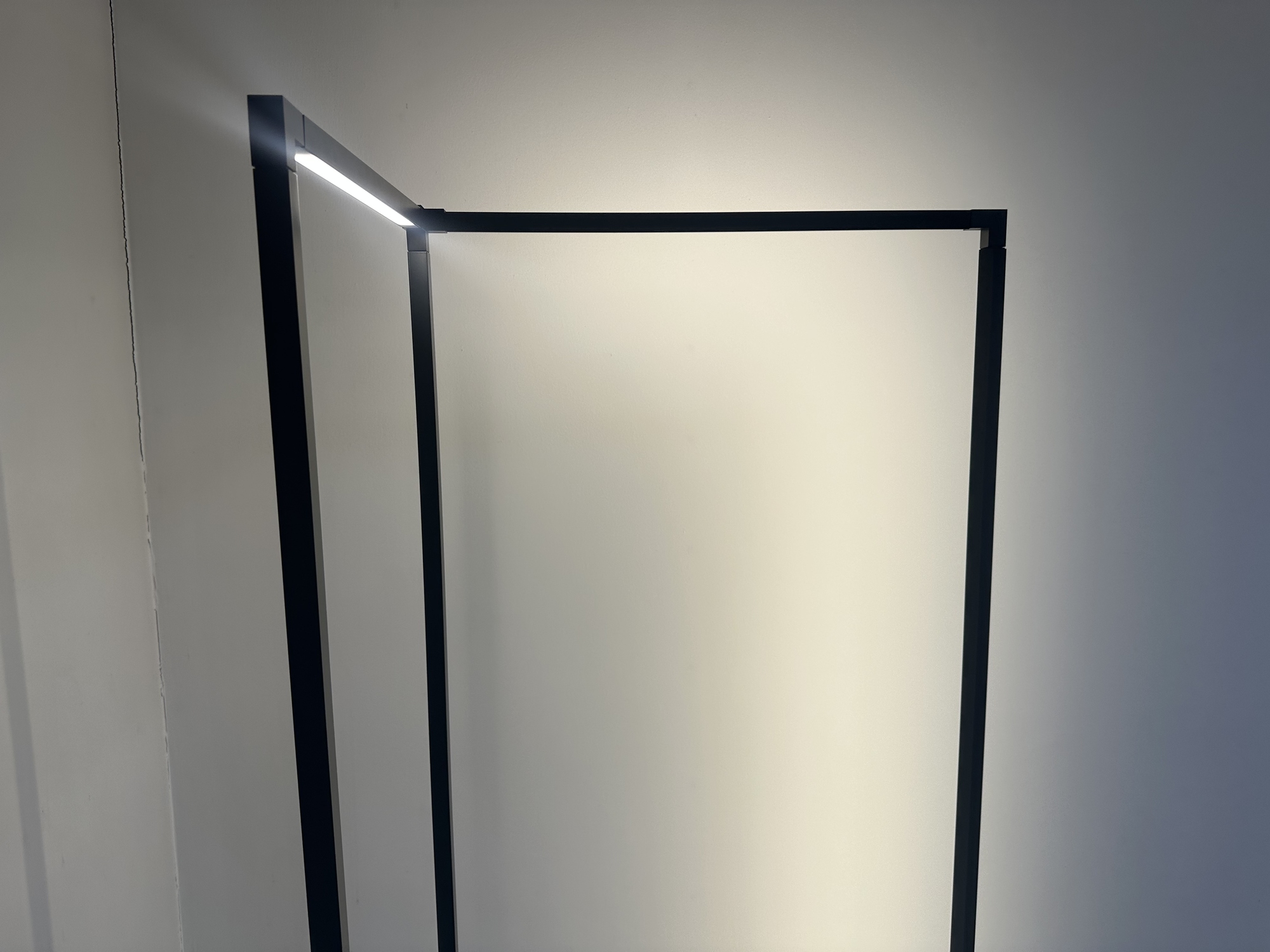 Nemo- staande lamp Spigolo LED