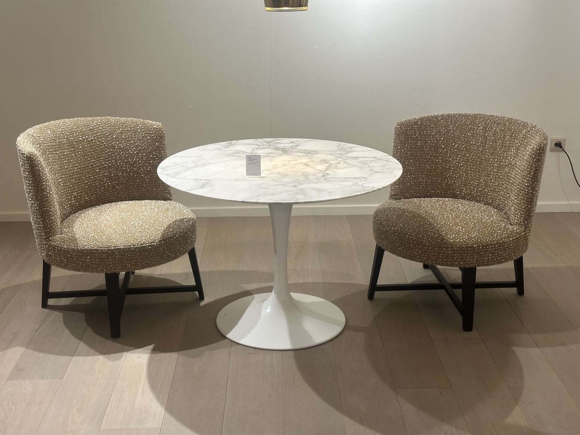 Flexform-lounge tafel h64cm marmer, met 2 lounge zetels Hera