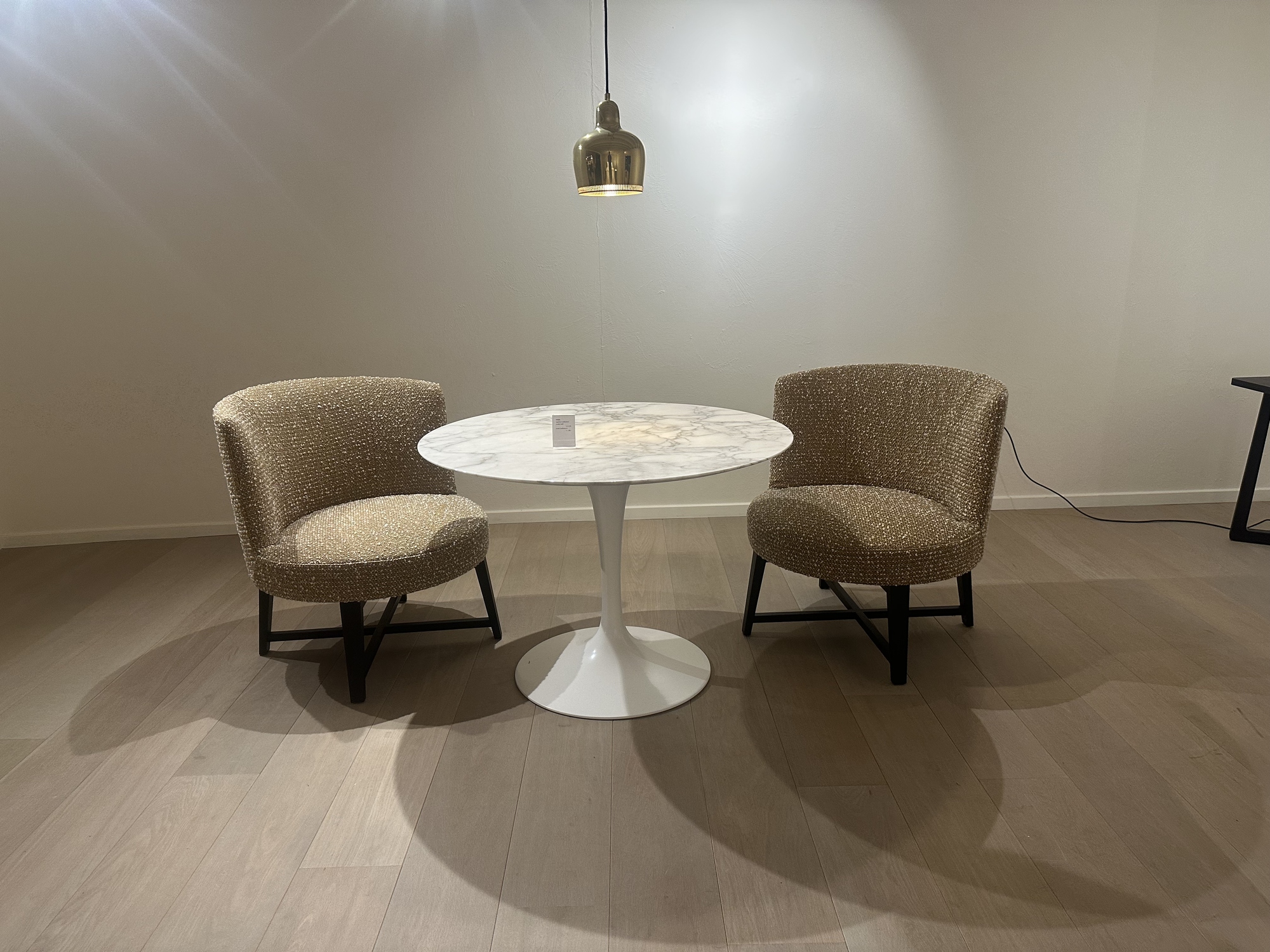 Flexform-lounge tafel h64cm marmer, met 2 lounge zetels Hera