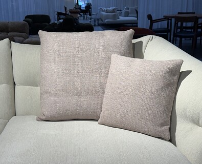 Minotti - 2 decoratieve kussens rose -60%