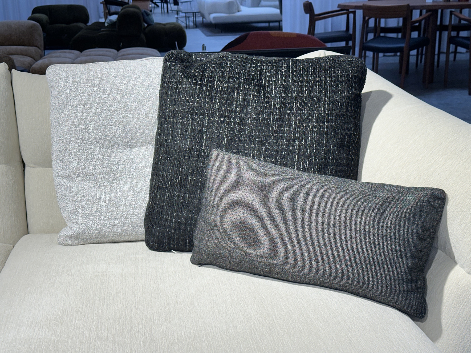 Minotti- 3 decoratieve kussens nero