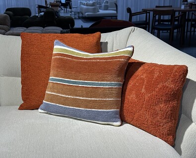 Cassina-3 decoratieve kussens oranje tinten