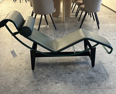 Cassina - LC4-60 limited edition  ontwerp 1928 Le Corbusier, verde  -25%