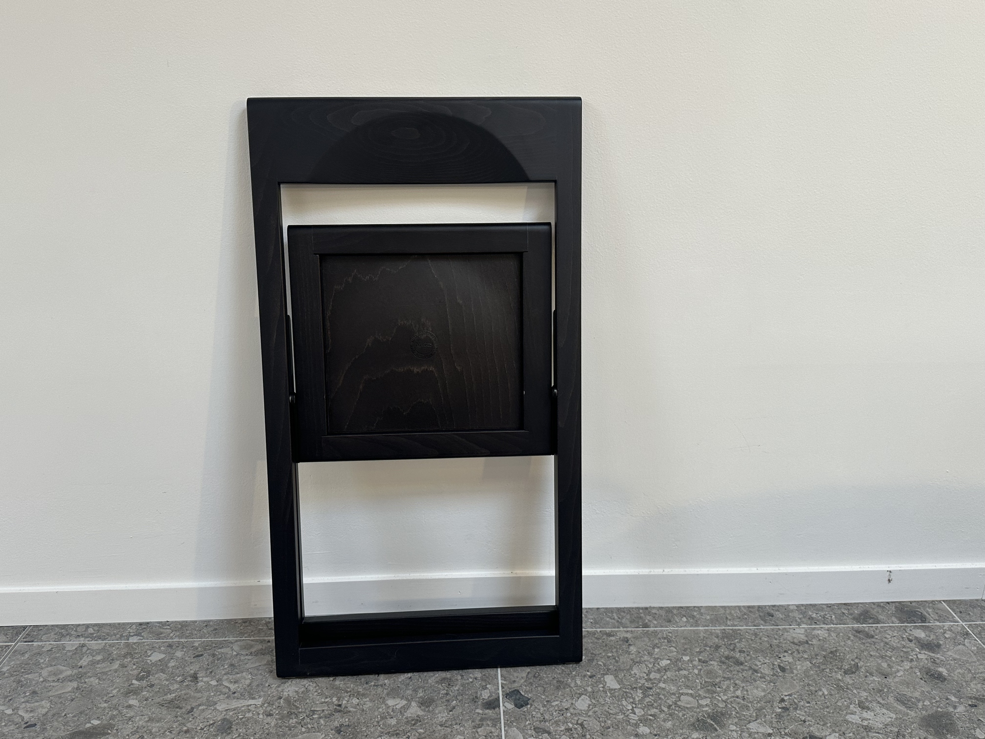 Magis-plooistoel Aviva beuken zwart getint