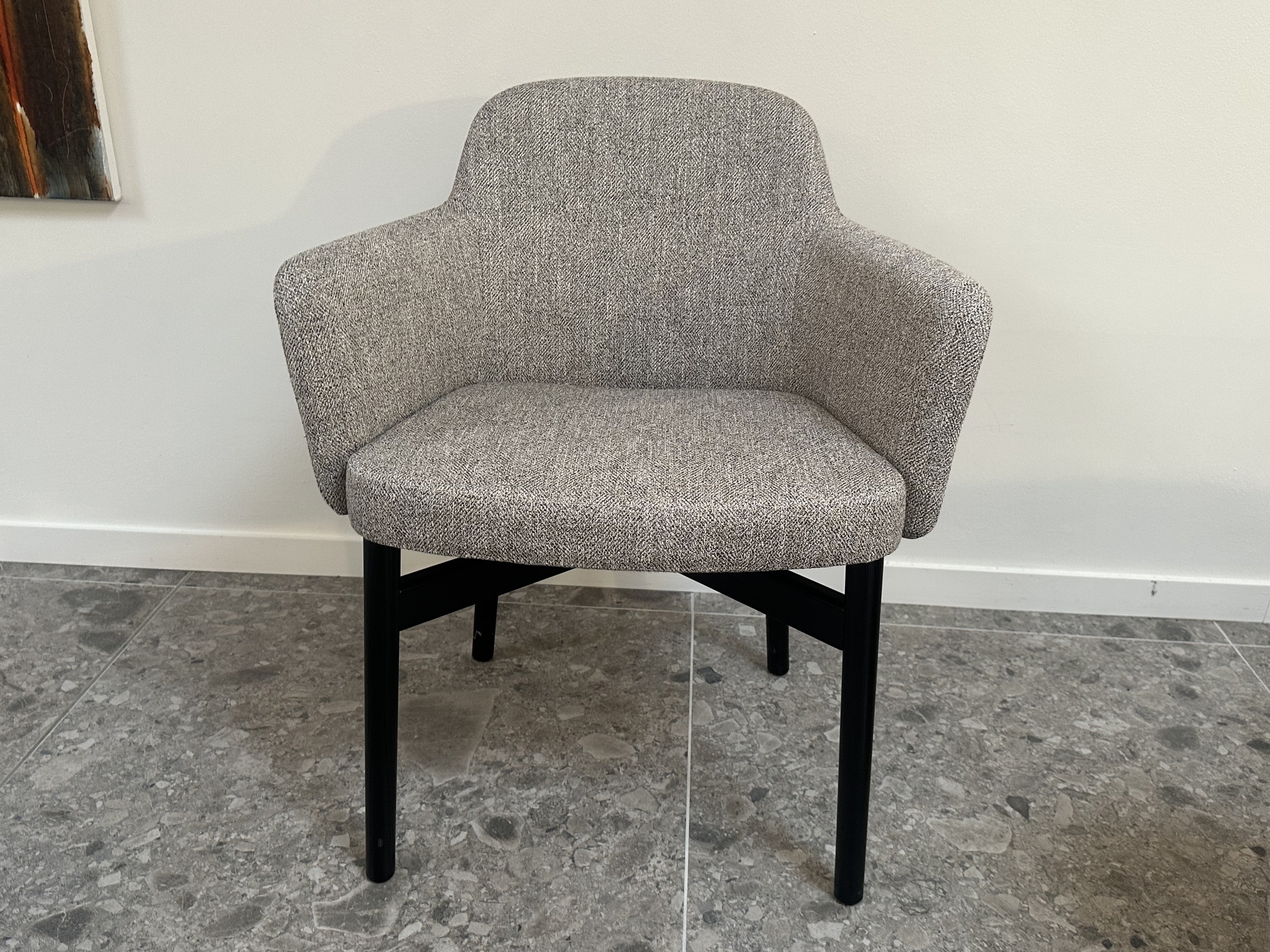 Knoll-armstoel in stof Krusin Collection