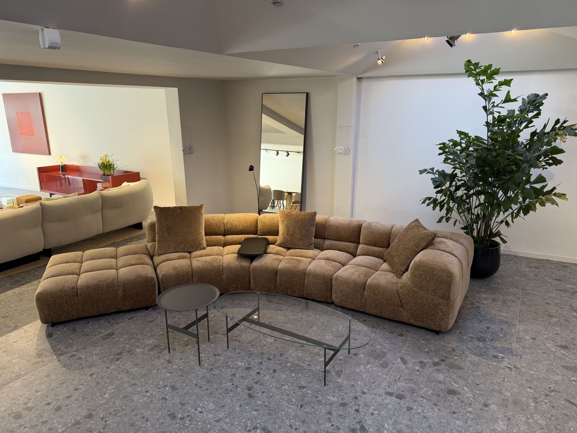 B&B Italia- Tufty Time geronde zitopstelling in stof