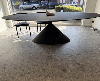 Desalto-ovaal tafel Maxi Clay cementering zwart 260cm - 40%