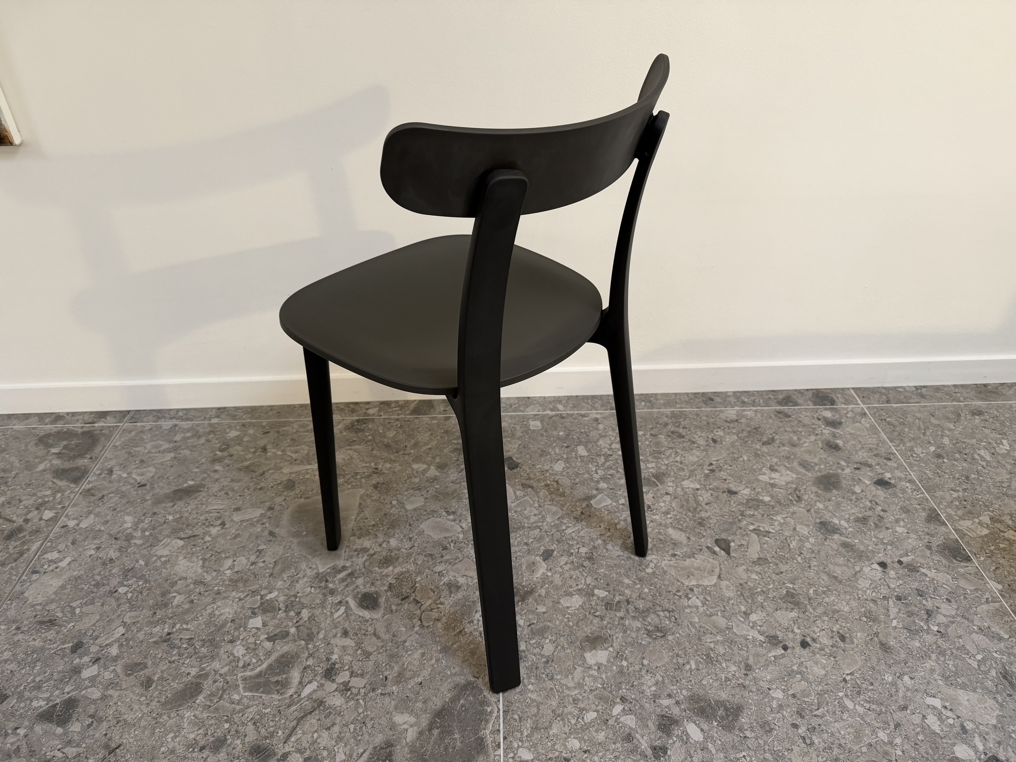 Vitra- stoel APC Jasper Morrison