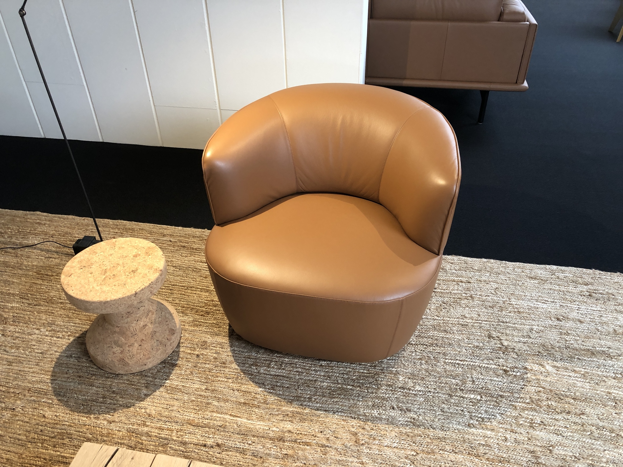 Molteni-draaibare fauteuil VVDuysen model Elain