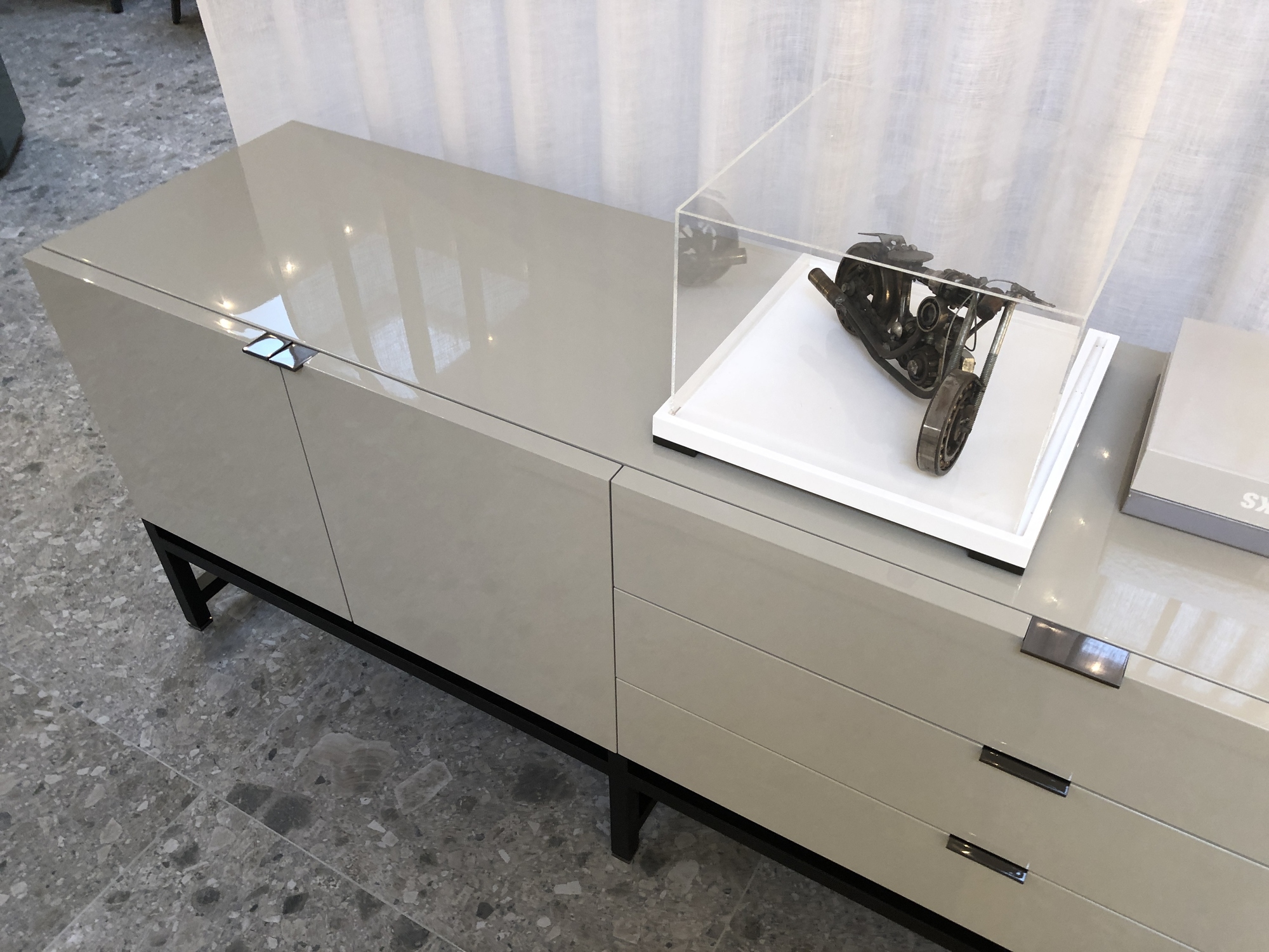 Minotti-dressoir Harvey