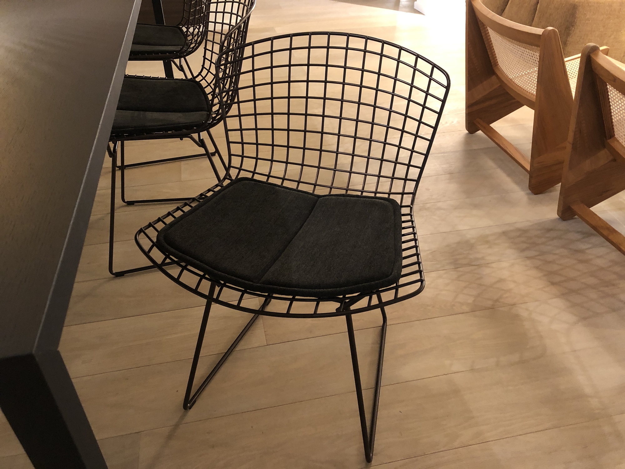 Knoll-6 x stoel Bertoia brons