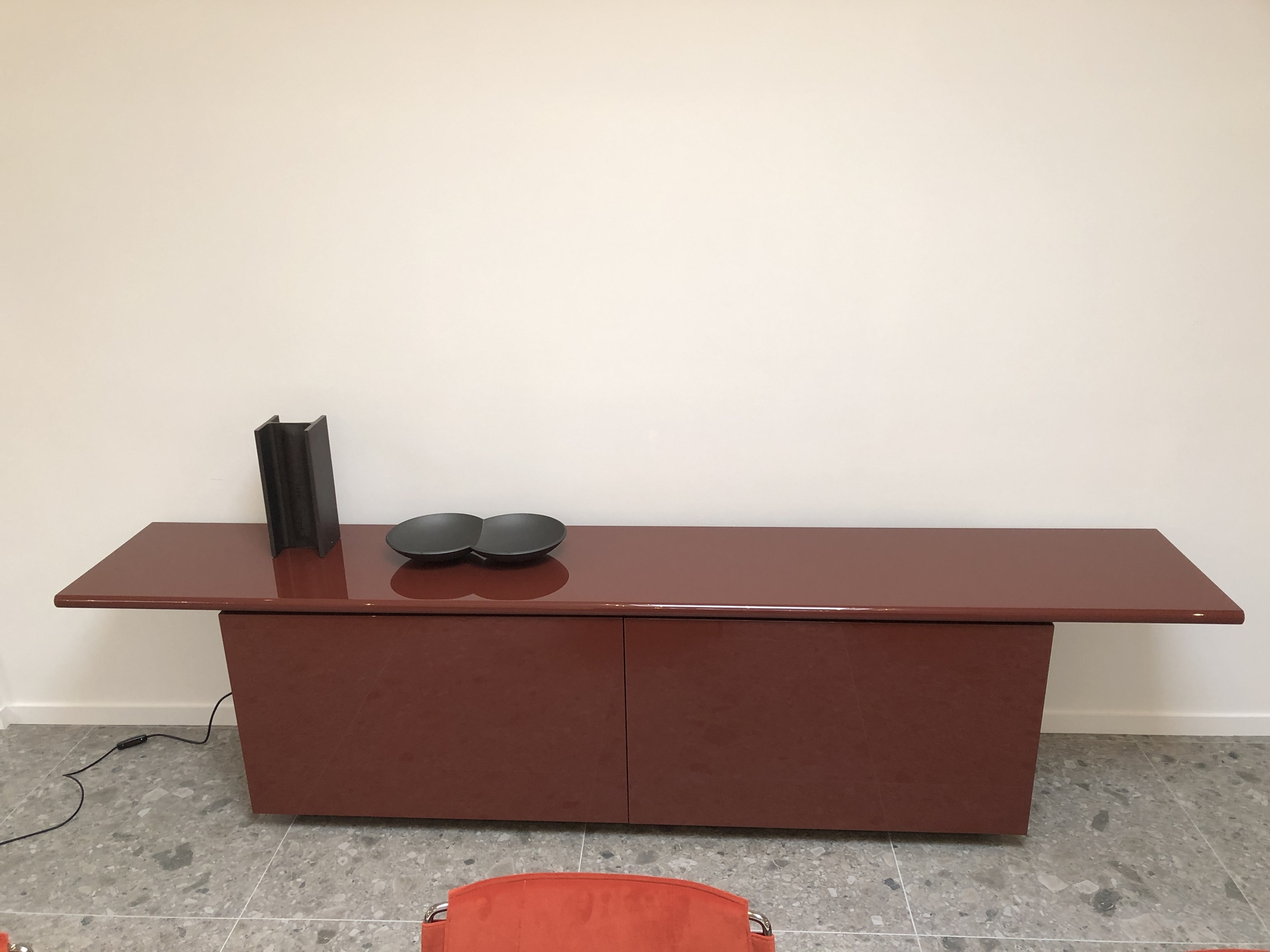 Acerbis- dressoirkast Sheraton baksteen rood