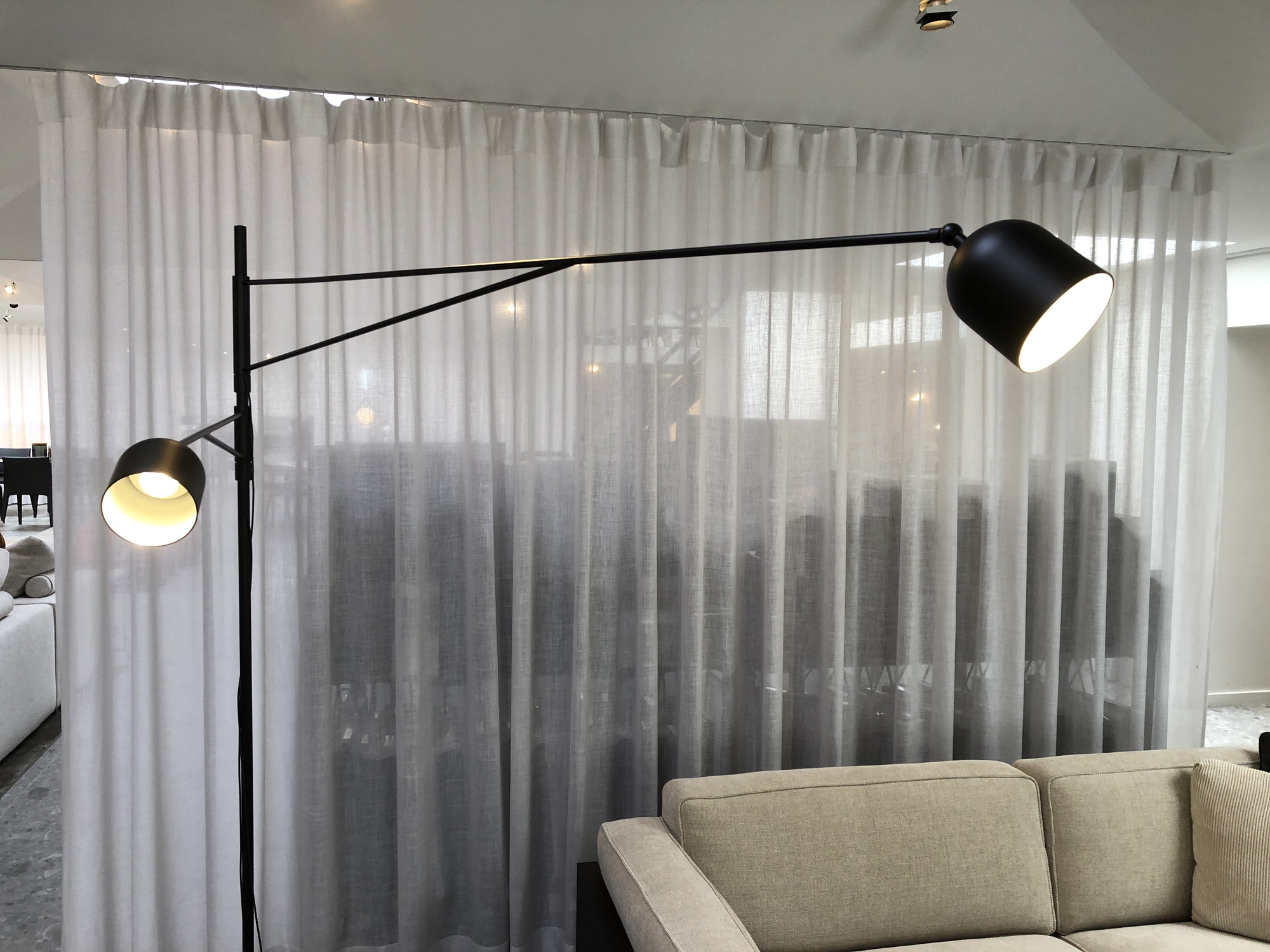 Cassina- staande lamp Karakter , 2 x LED 3000K