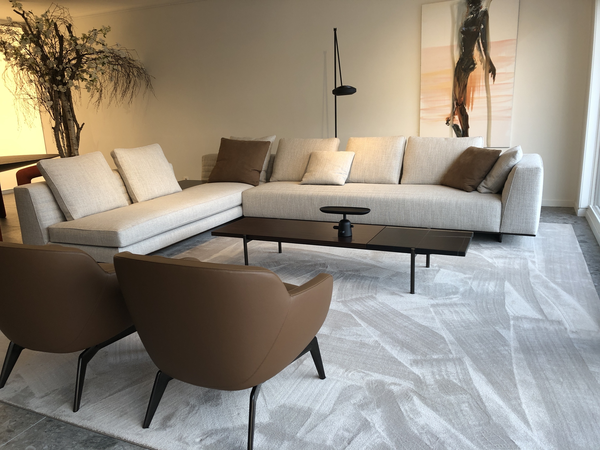 Minotti-hoeksalon Roger, inclusief salontafel en hoektafel in palisander