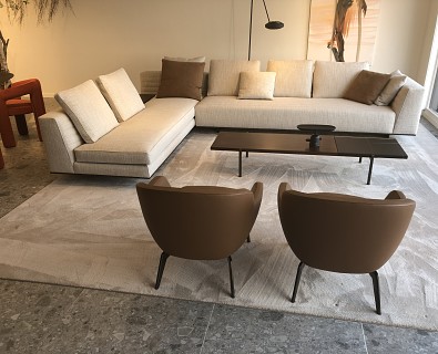 Minotti-hoeksalon Roger, inclusief salontafel en hoektafel in palisander