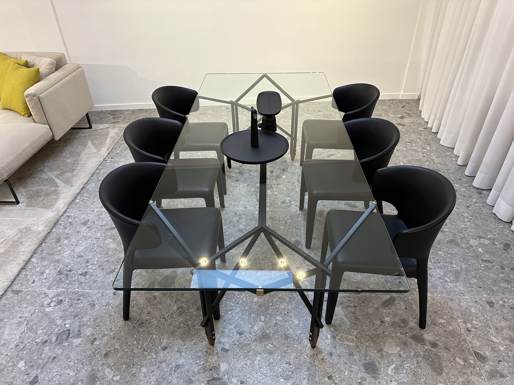 Cassina-eettafel Olimpino glas, ontwerp Parisi 1955