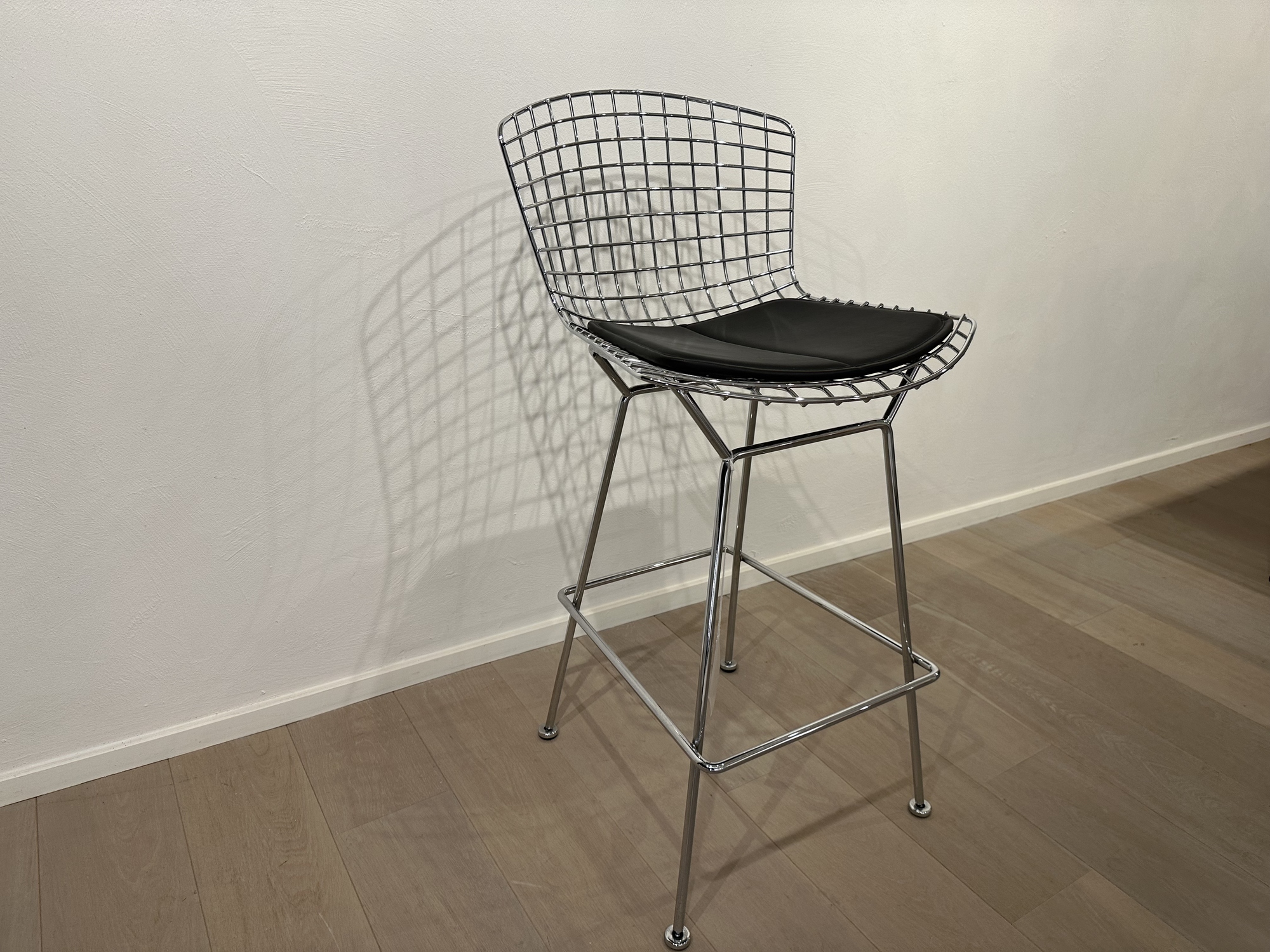 Knoll-barkruk Bertoia