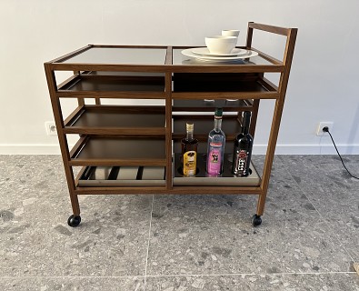 Cassina-serveerwagen notelaar/inox -30%