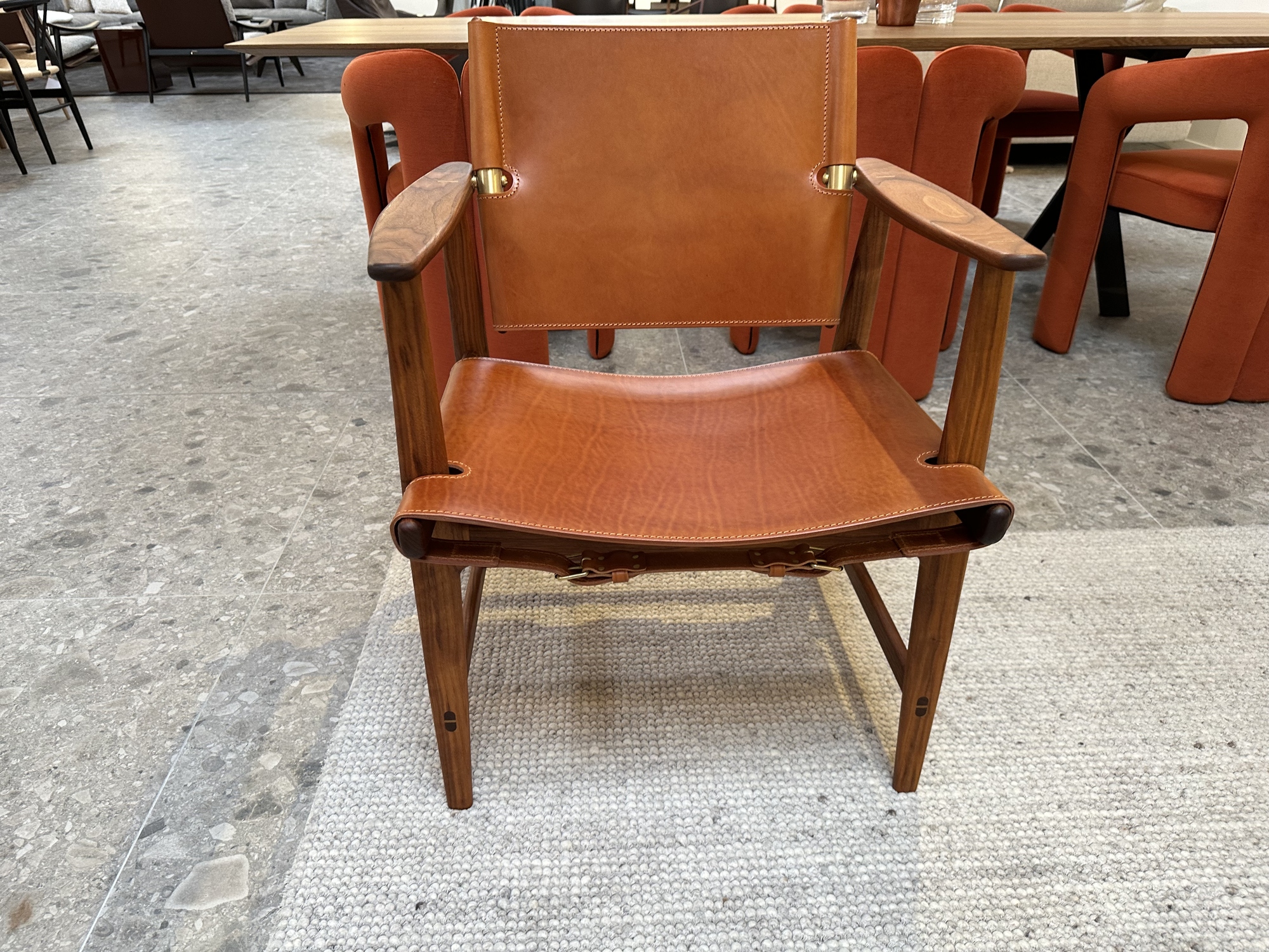 Carl Hansen- Huntsman chair uit 1950 ontwerp Mogensen, massief notelaar.