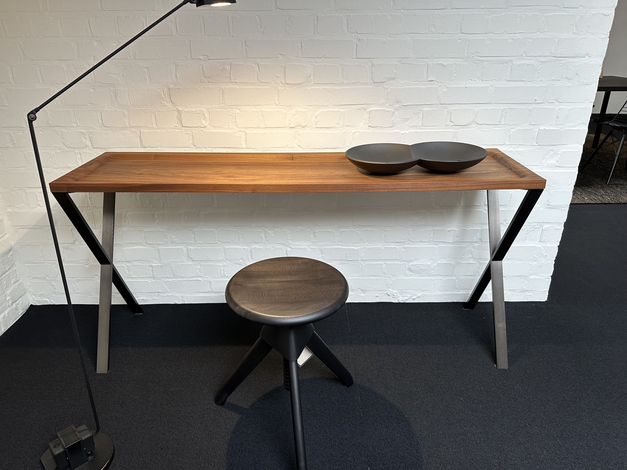 More-console Lax massief notelaar 150cm