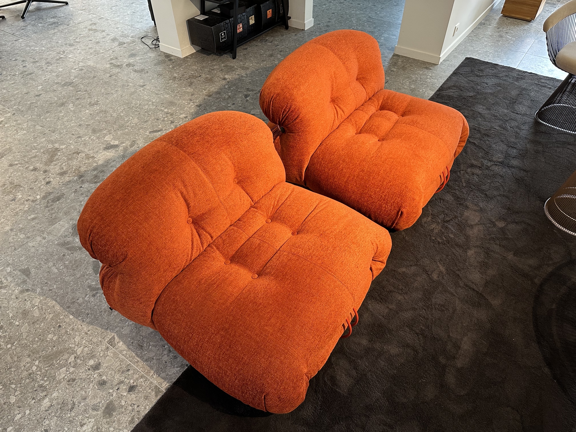 Cassina- 2 x éénzit Soriana Afra&Tobia Scarpa ontwerp 1970