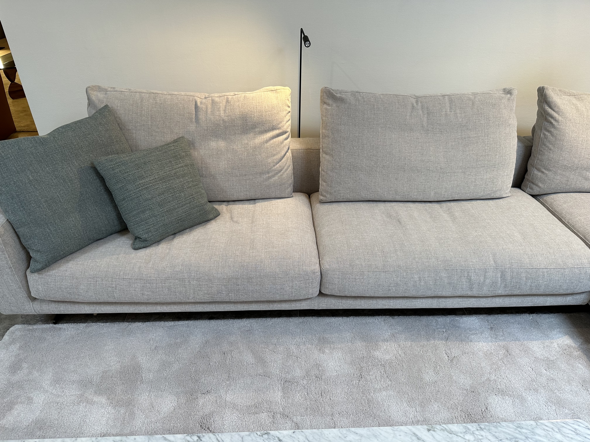 Flexform-salon Campiello met marmer salontafel Fly