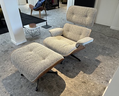 Vitra-lounge chair & ottoman Charles Eames in stof -25%