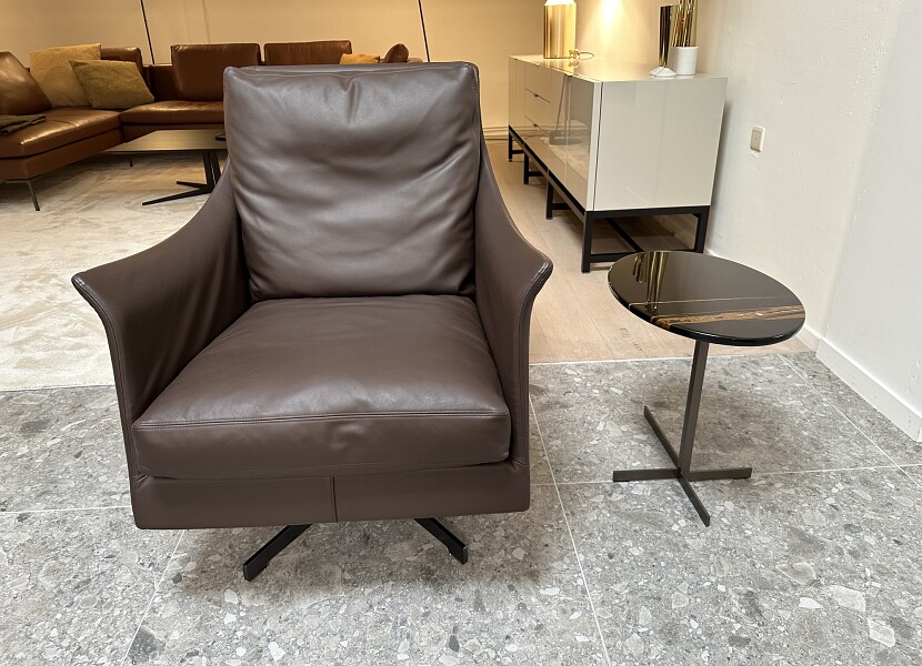 Flexform- pivoterende armzetel Boss in leder bruin - 40%