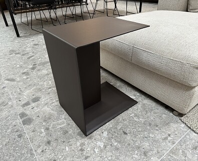 Flexform- bijzettafel Plain, donker bruin tuigleder - 40%