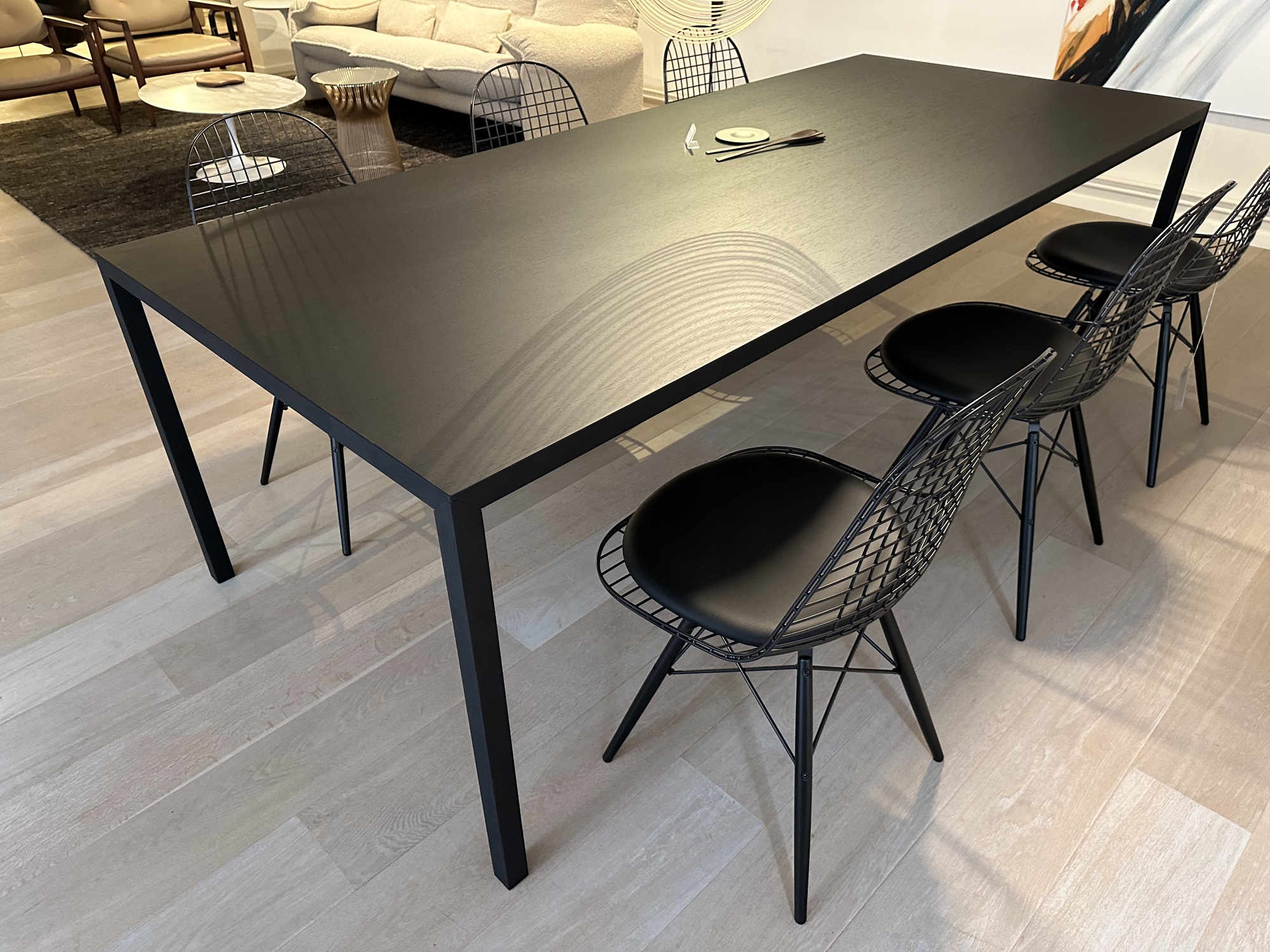 Arco- tafel Slim in eik carbon
