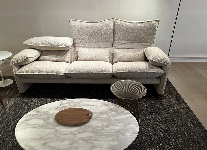 Cassina-Maralunga 40 driezit 238cm in stof -30%