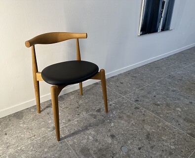 Carl Hansen-1 x Elbow Chair eik naturel -60%