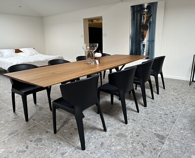 Cassina- 8 x armstoel Hola leder zwart -30%
