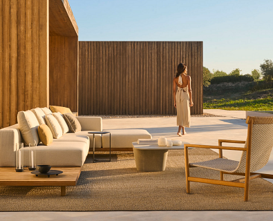 Voor Outlet tuinmeubelen, klik op Outdoor boven rechts.